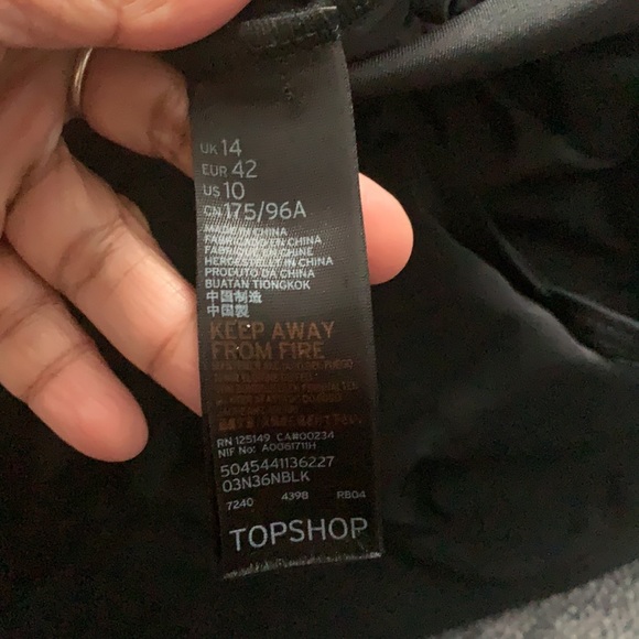 Top shop 1 piece embroidered Swimsuit - Picture 3 of 3